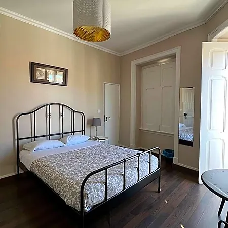 Hostel & Dp Vfxira Vila Franca de Xira