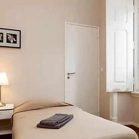 & Dp Vfxira Hostel