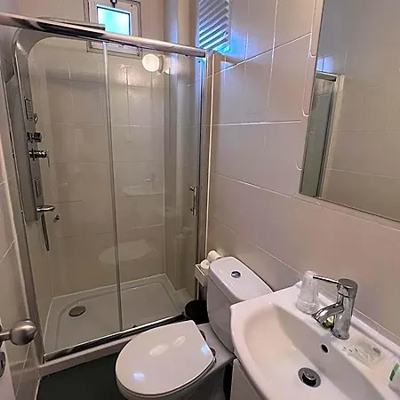 & Dp Vfxira Hostel