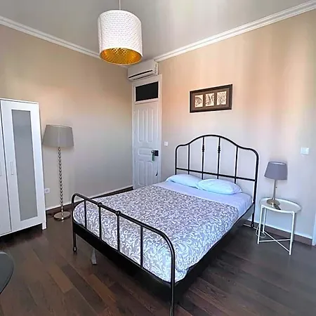 Hostel & Dp Vfxira Vila Franca de Xira