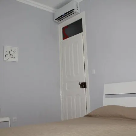 Albergue & Dp Vfxira *