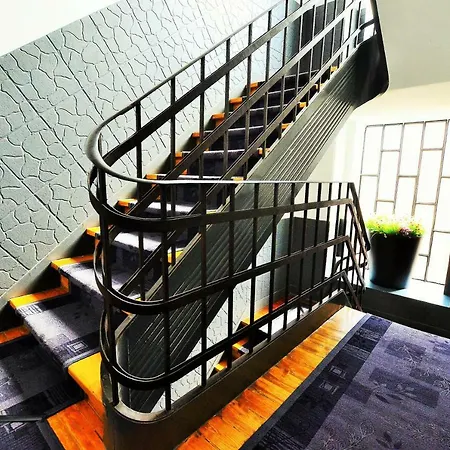 & Dp Vfxira Albergue Vila Franca de Xira